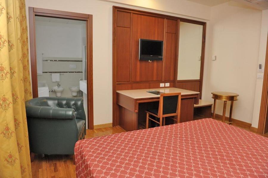 Hotel Svevo Gioia Del Colle Room photo